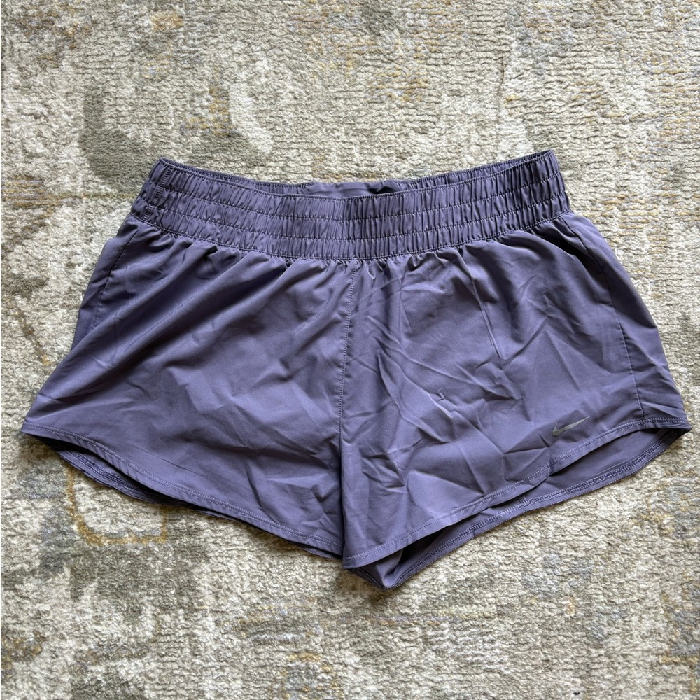 Nike Women's Dri-FIT Mid-Rise 3" Brief-Lined Shorts
